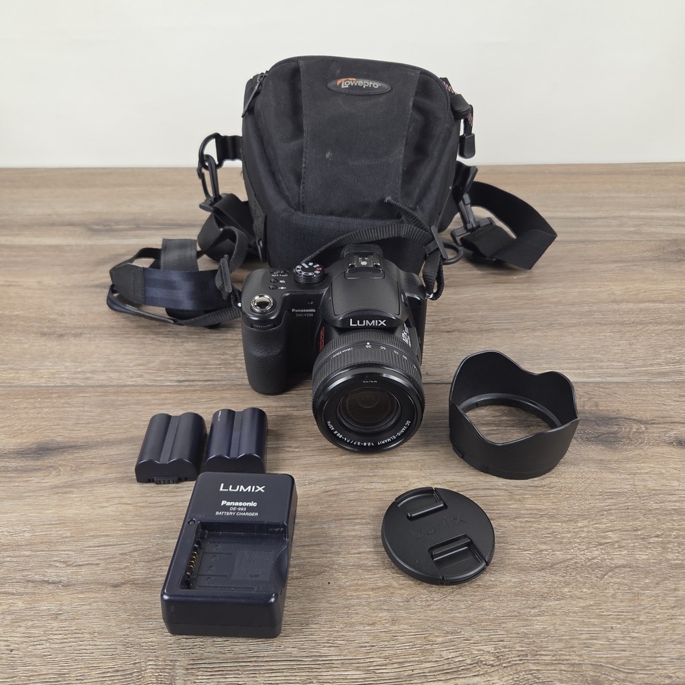 Panasonic LUMIX DMC-FZ50 10.1MP Digital Camera Black w/ Charger & 2 Batteries
